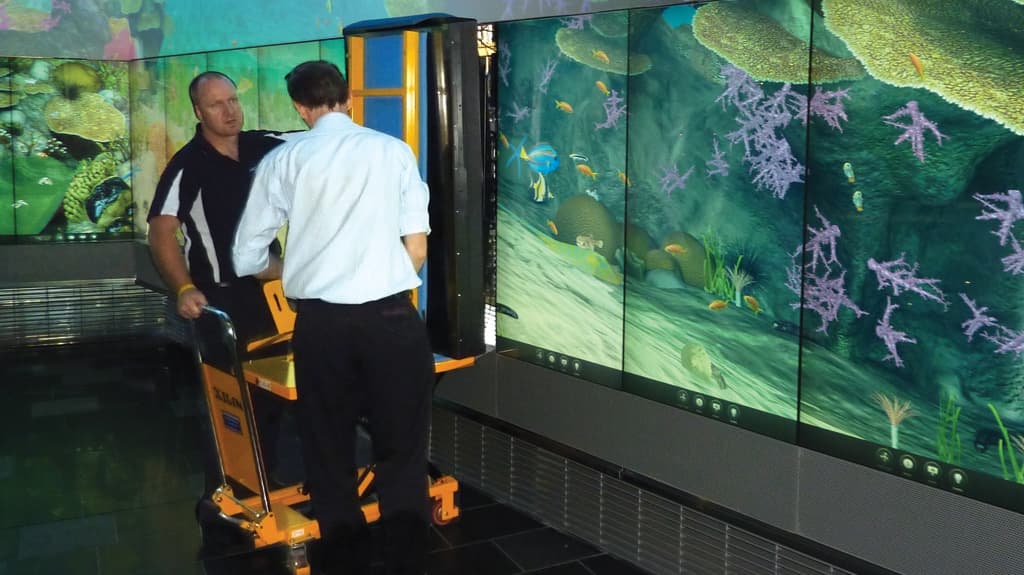 Touch-Screen-Removal-at-the-Wedge-pichi
