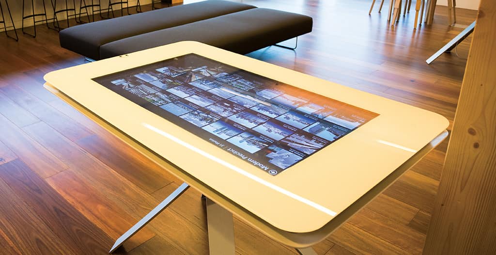 Exhibition-Space-Interactive-Table-01-pichi