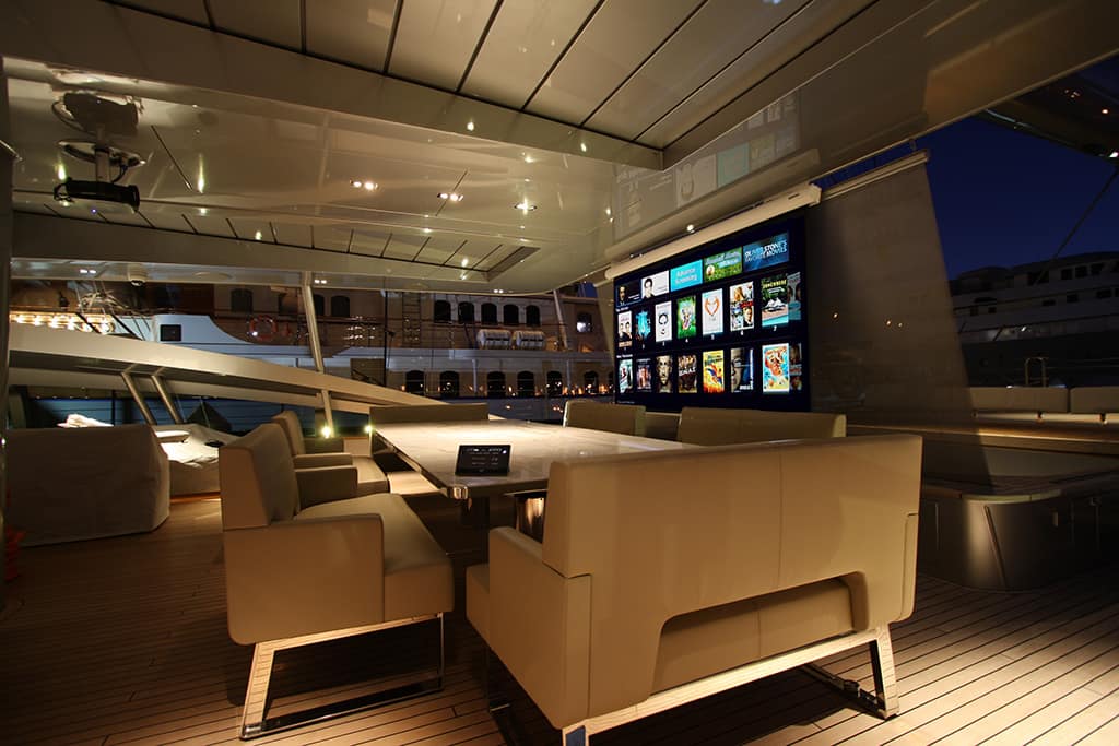 Aft-Deck-lg-pichi