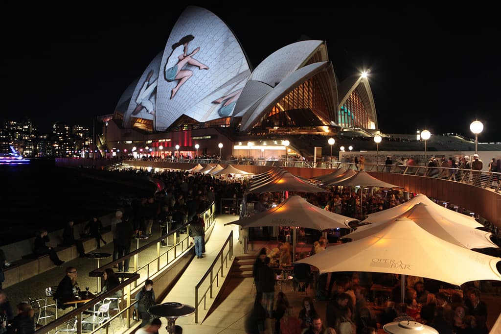 Lighting-the-Sails-at-Opera-Bar-David-Clare-pichi