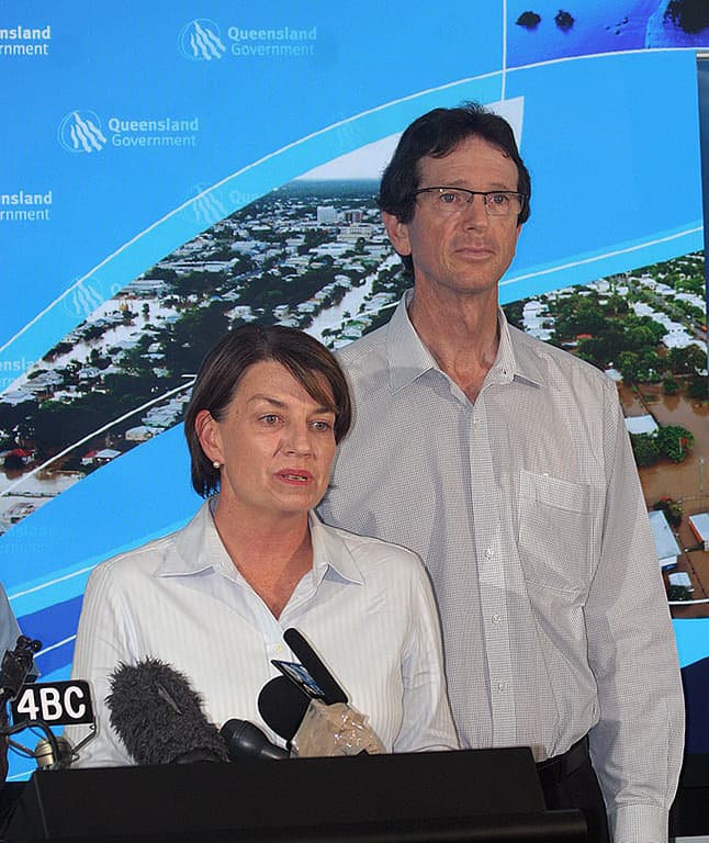 Premier-Anna-Bligh-and-Minister-Neil-Roberts-MP-fixed-pichi
