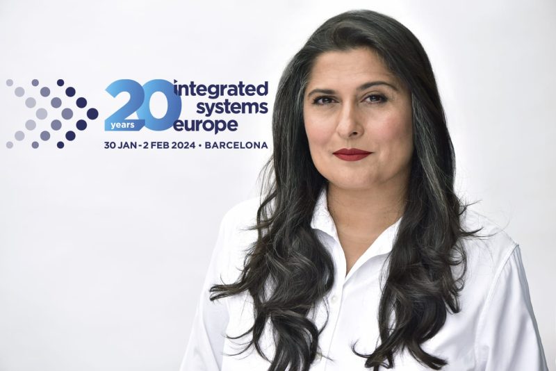 Sharmeen Potrait with logo