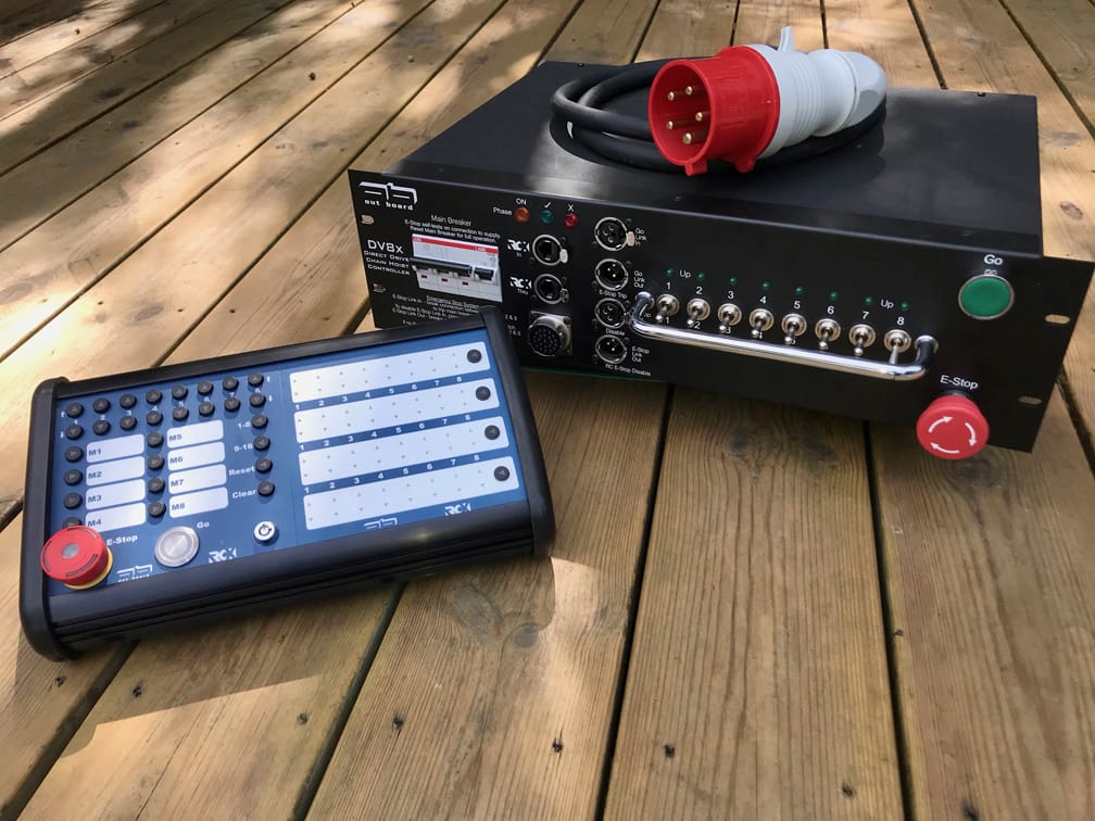 DV8x Controller and RCX32 SMART Remote Smaller