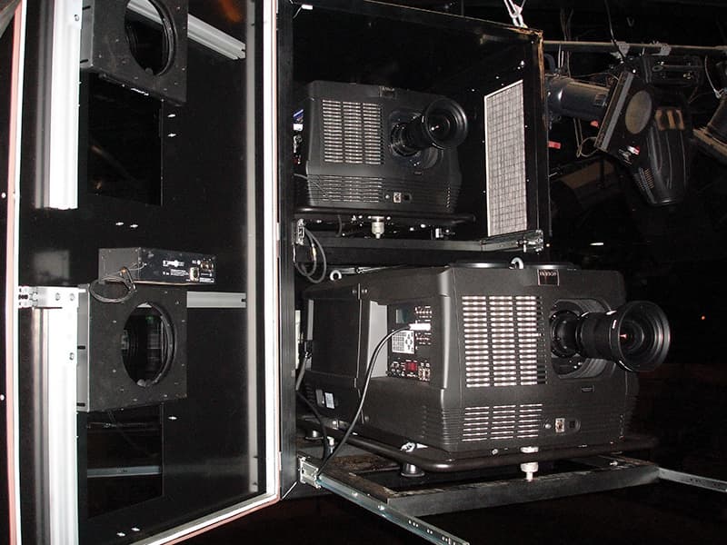Projector-Out-2-pichi