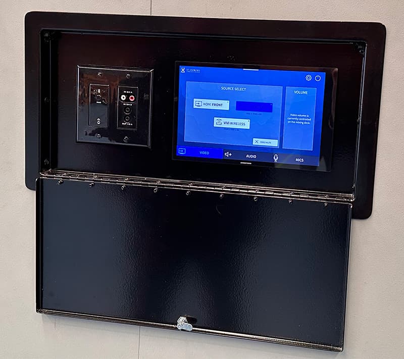 CRESTRON-pichi